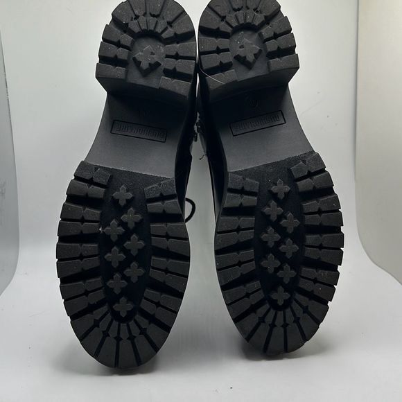 CUSHIONAIRE Women's lace up heel bootie +Memory Foam 9.5 BLACK - Picture 5 of 7